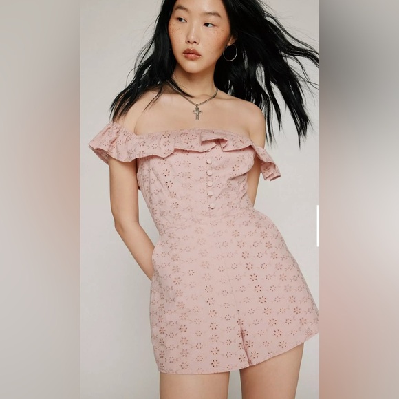 KIMCHI BLUE Jeena Eyelet Off-The-Shoulder Romper Festival Revolve Pink Coquette - Picture 2 of 8